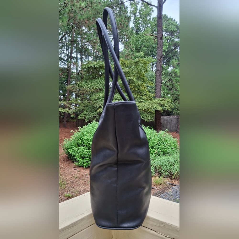 Black Leather Tote Bag - Picture 3 of 16